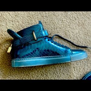Rare buscemi snakeskin pattern shiny blue shoes